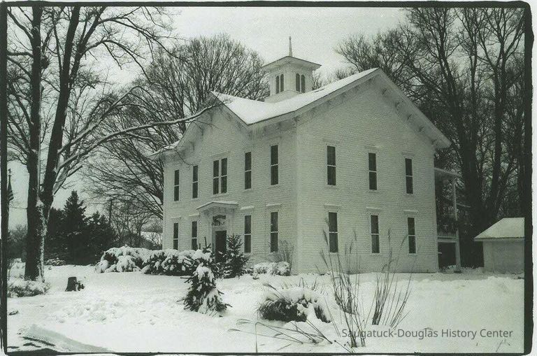          Old School House Douglas; Origsize: 6
