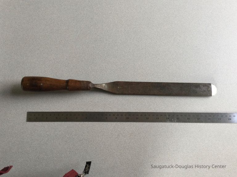 Wood Framing Chisel (round tip)