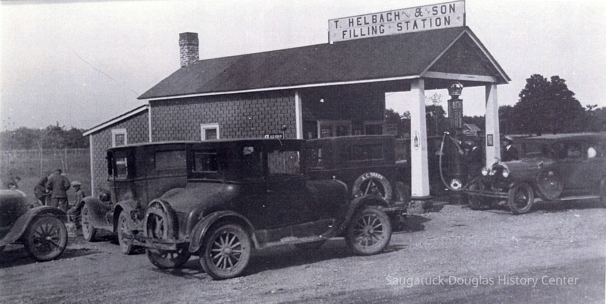 9y-105-13_Helbach_Filling_Station.jpg 1.1MB