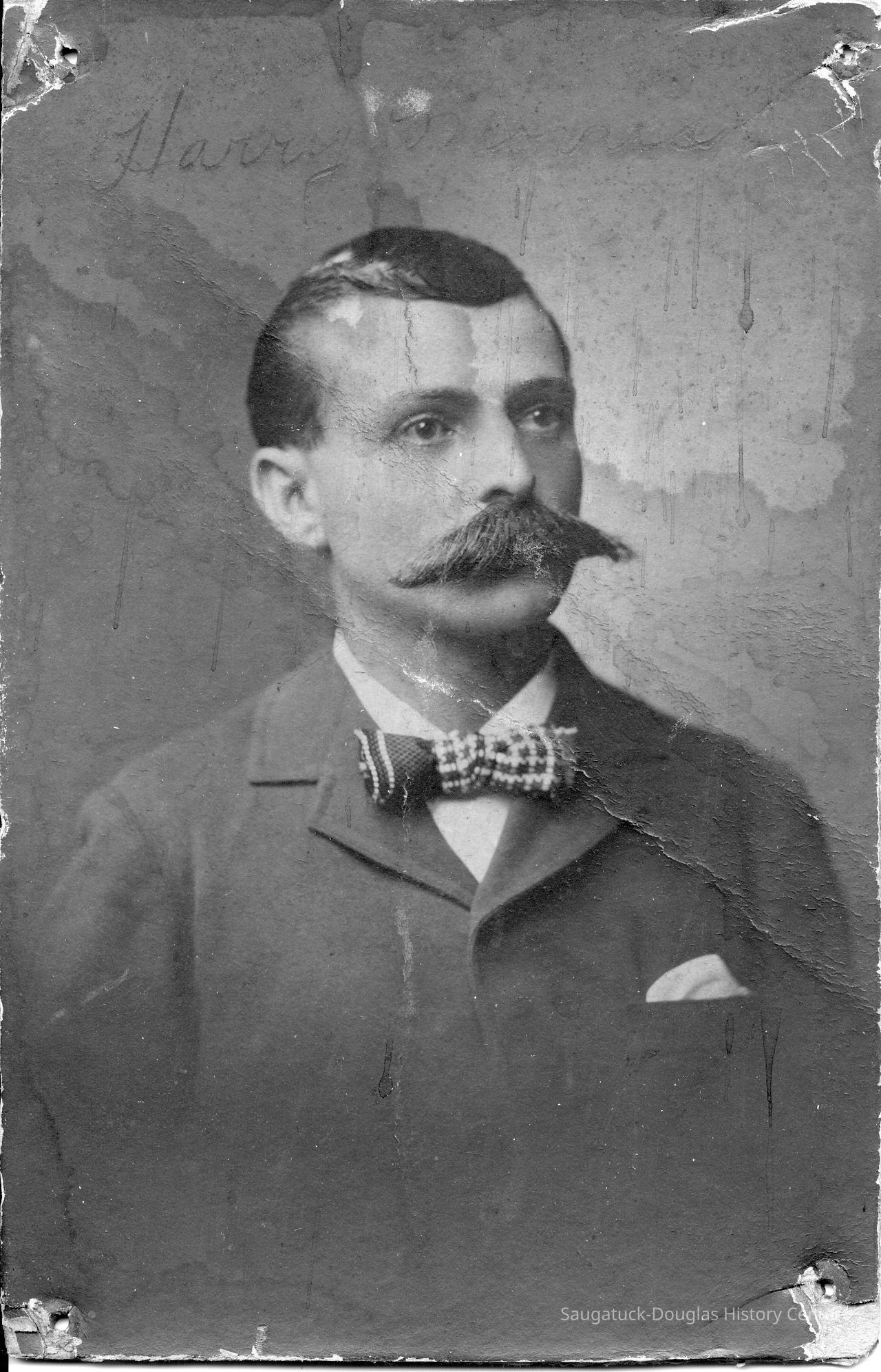          89-1-165_Harvey_Noris-1.jpg 827KB; Mr. Harry Morris
   