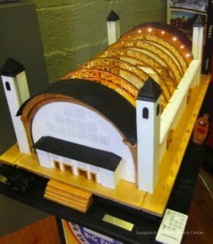 Big Pavilion model by Arnie Shafer picture number 1