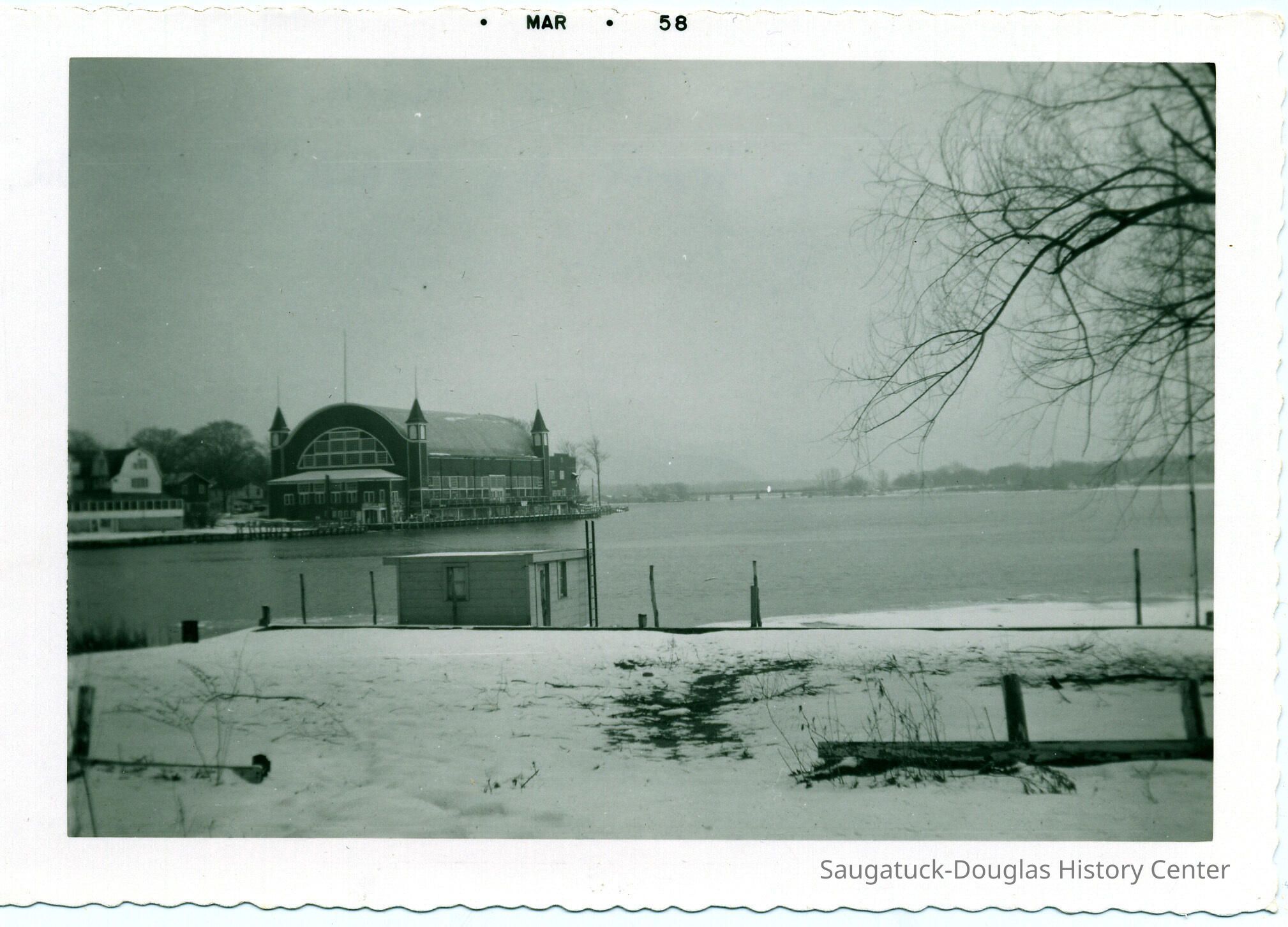 Big Pavilion from Harding Hotel picture number 1