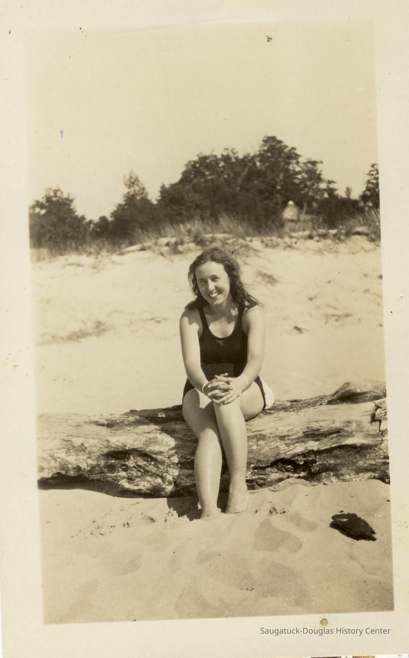 MWM-BettyStillsonAtTheBeach.JPG 89KB