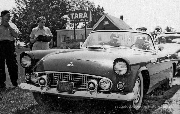         filename: hmbAutoRally; Thunderbird at Tara checkpoint, Veteran Car Club in July 1960
   
