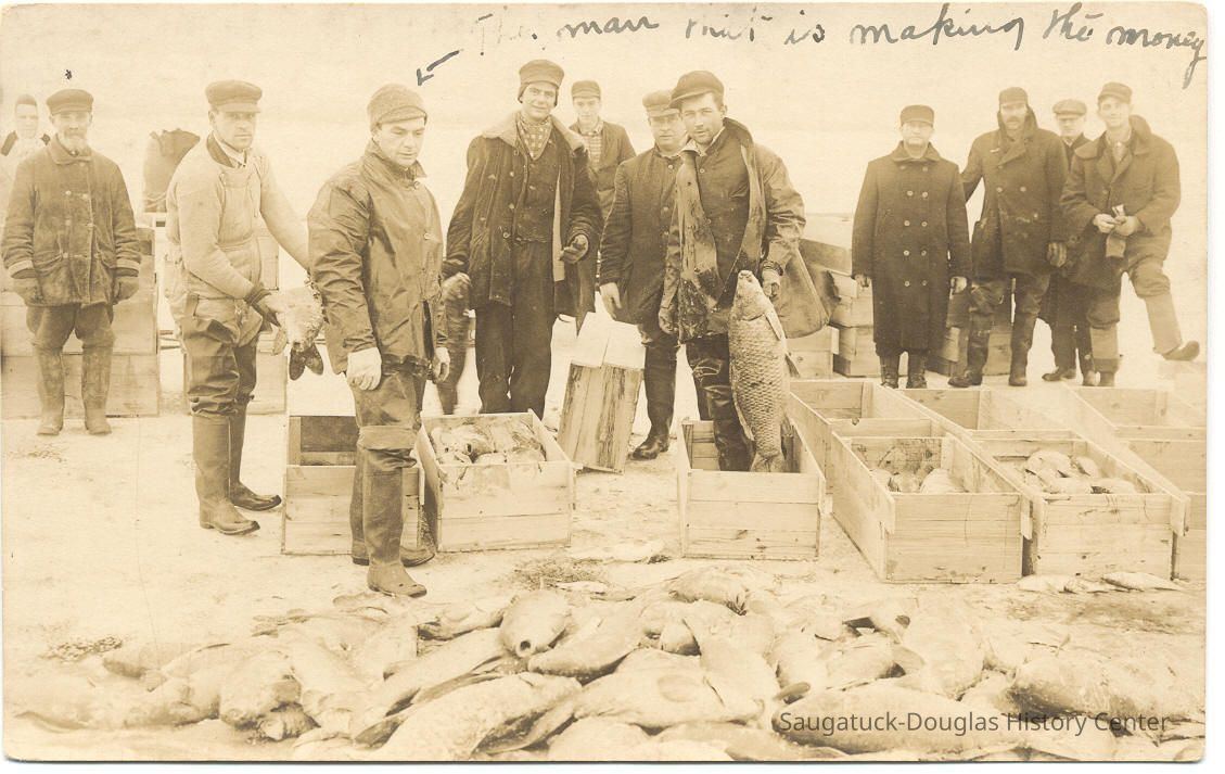 018.FishingonIce.Carp.Saugatuck.jpg 142KB