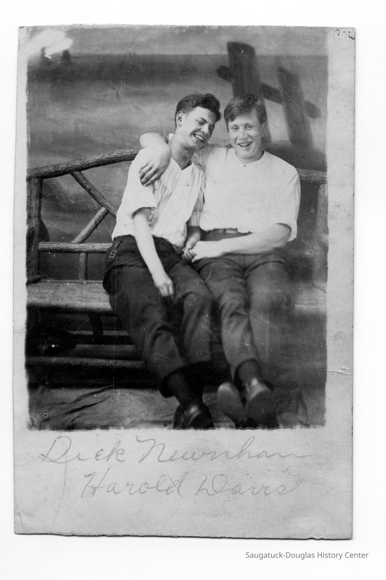          89-1-58_a_Newham_Davis.jpg 283KB
   