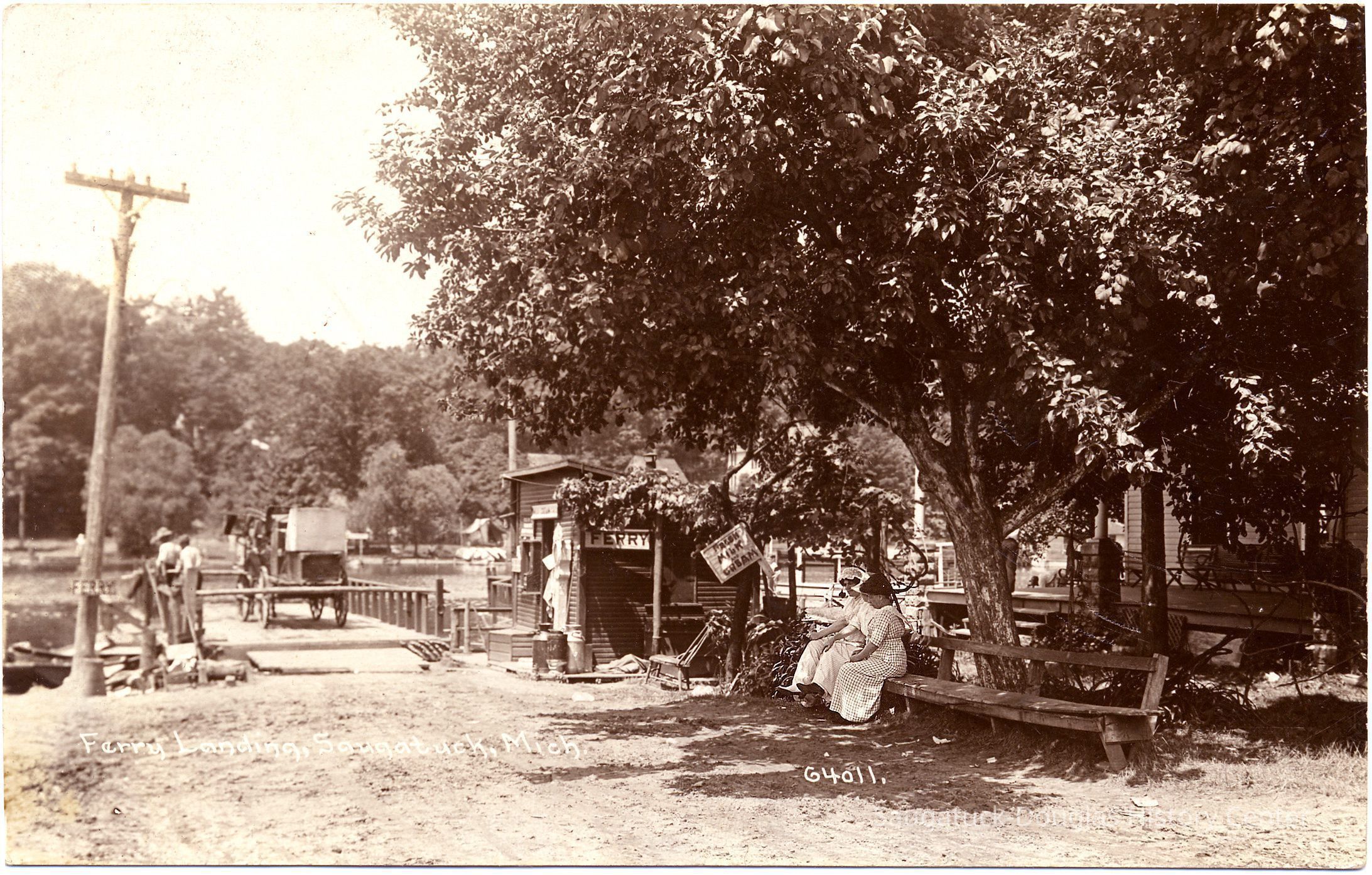 Ferry___women_ca_1910.jpg 1.3MB