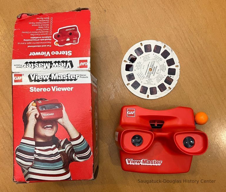          Viewmaster Stereoviewer picture number 1
   