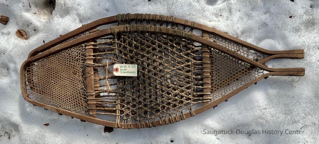          Snowshoes picture number 1
   