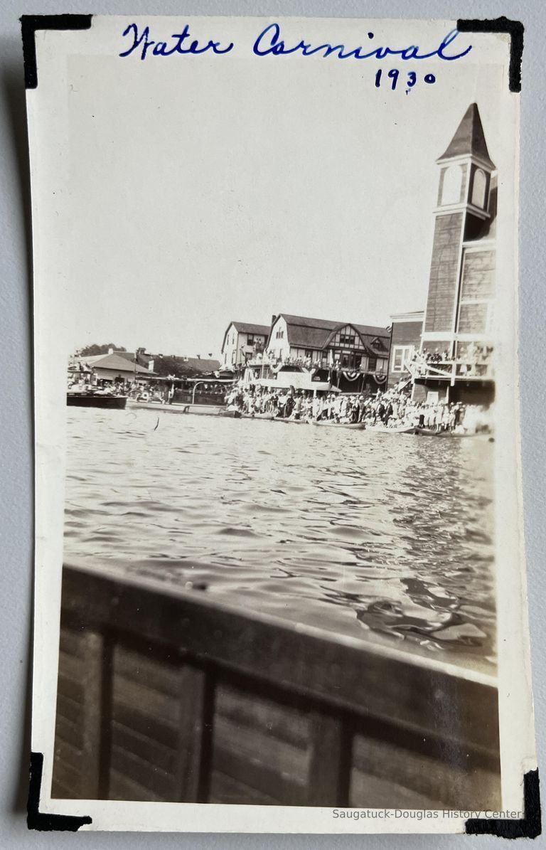          Water Carnival 1930 picture number 1
   