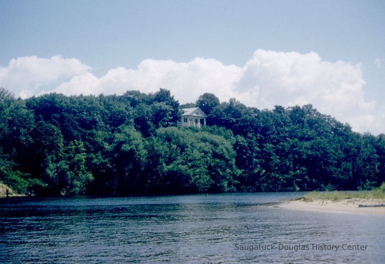          The Cook-Bennett-Denison Mansion was demolished sometime after 1999; gfs_Cook_mansion.jpg 389KB - Digital file from Jack Sheridan Drive 2021.72.02
   