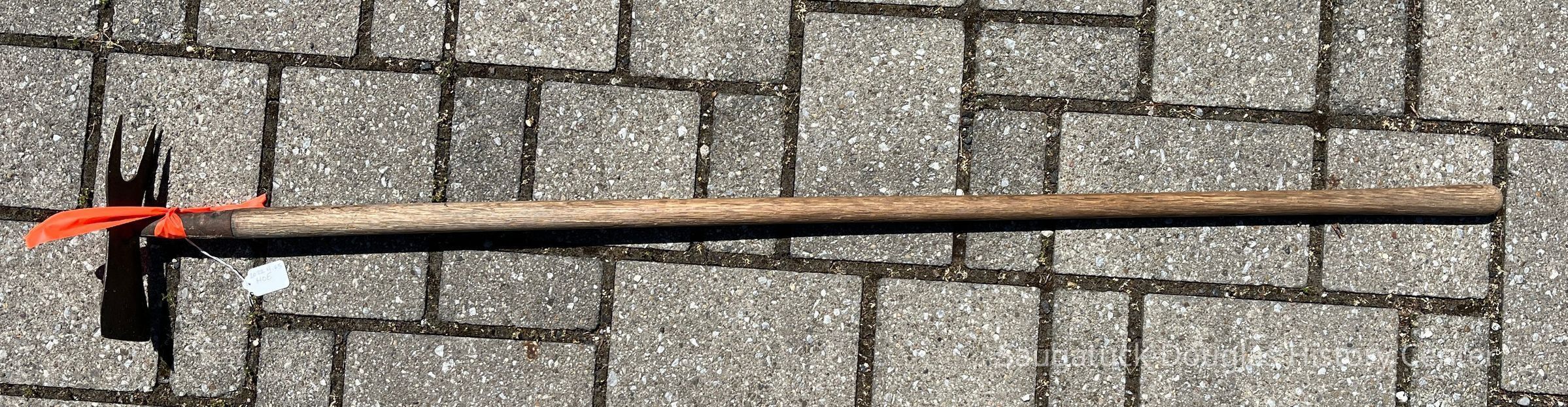 Hoe, Garden picture number 1