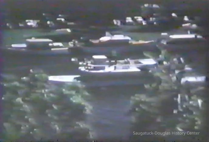          boat traffic
   