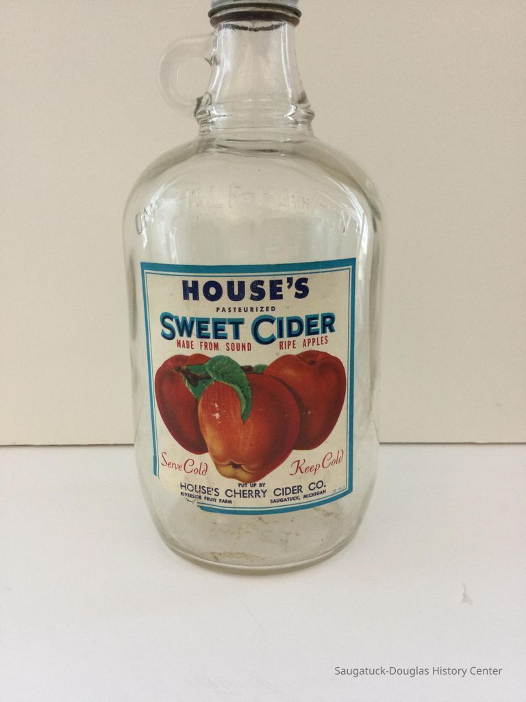         Glass bottle for Cider
   