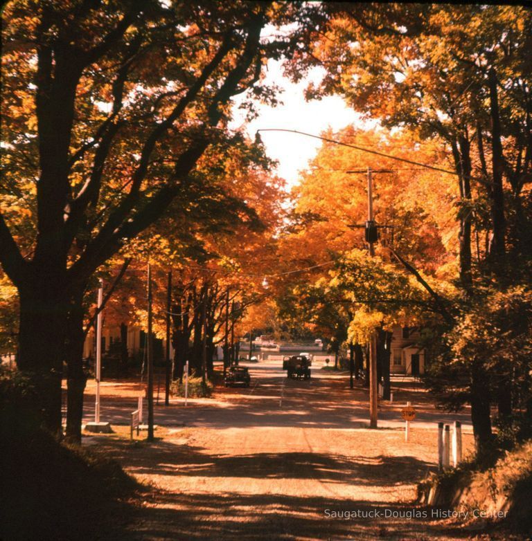          Village_square_Oct_1957.jpg 1.1MB; 1950s slides from Jack Sheridan drive
   