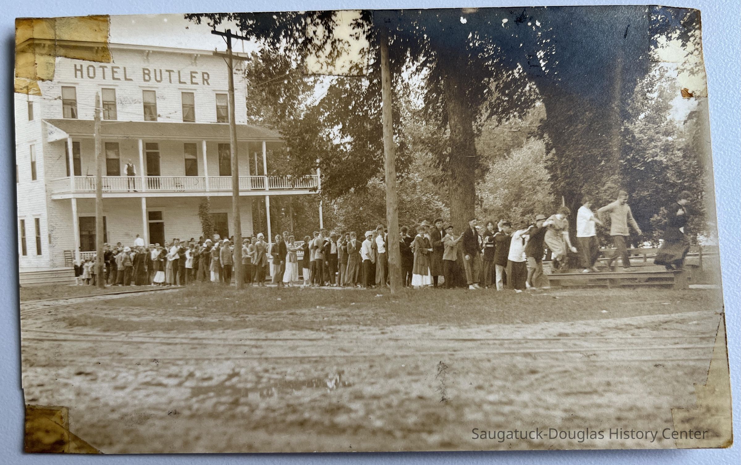          Follow the leader from the Butler picture number 1
   