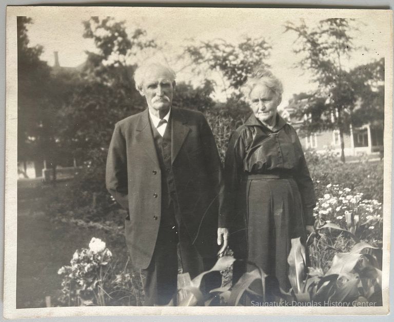          Kreager, August and Sophie c1920s picture number 1
   