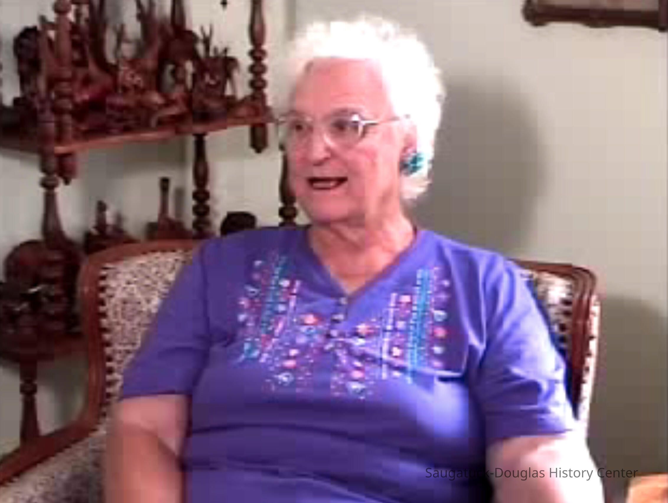          Jane Van Dis interview - Her life and the Bird properties picture number 1
   
