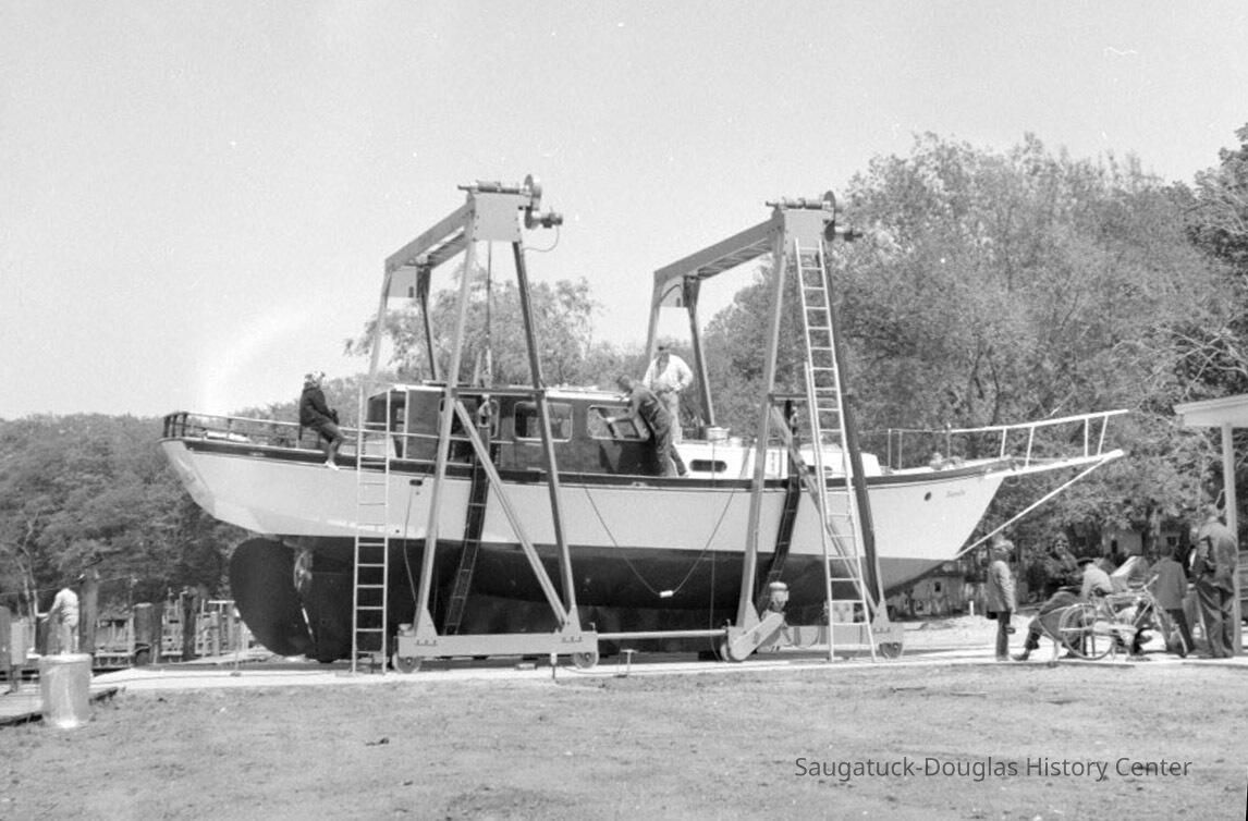 Launching Lasata.jpg 213KB; Boat built by Dick Hoffman
