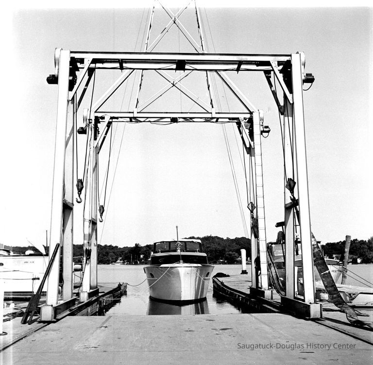          a051.jpg 2.1MB; Pier Marina boat sling
   