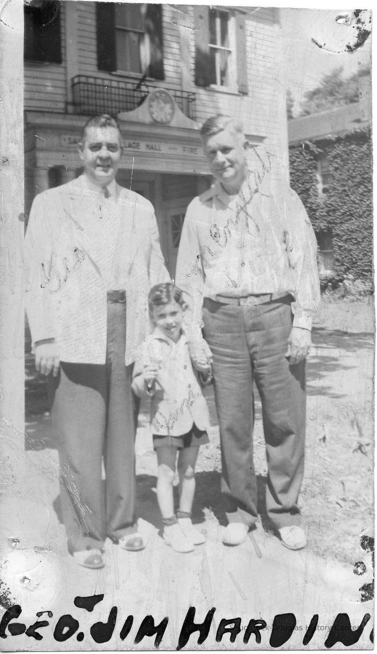          89-1-104_A_G_J_Hardin.jpg 204KB; Geo. & Jim Harding outside of Saugatuck City Hall with M. English
   