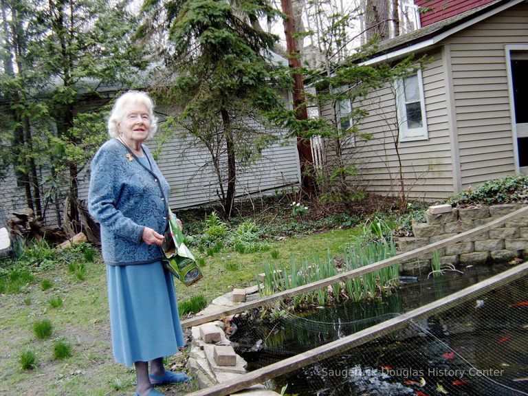          Betty at Warren’s Fish Pond 2.6MB
   