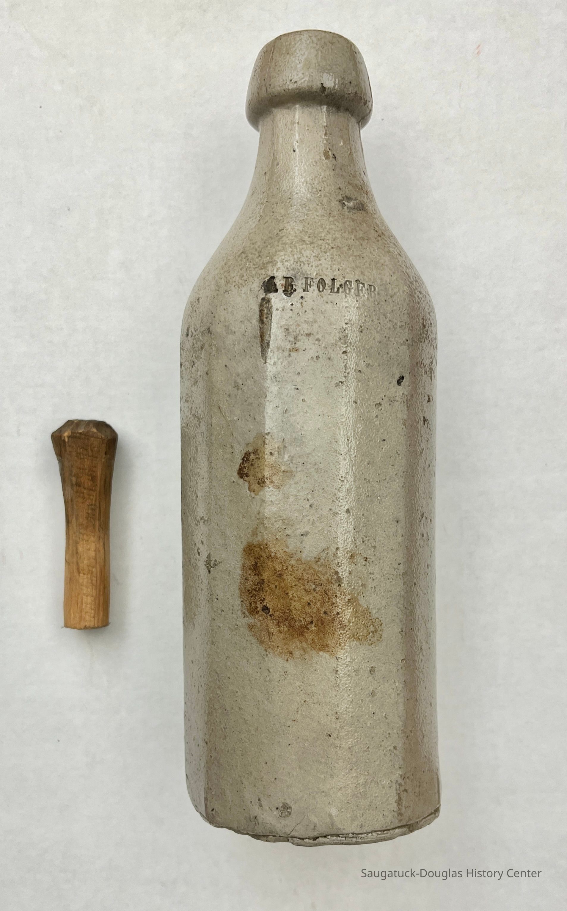 side with wooden stopper