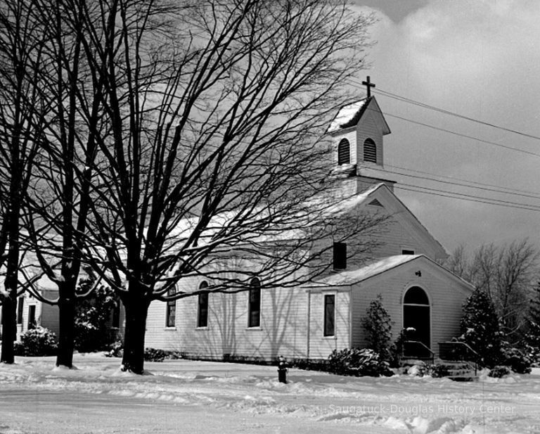          401 10/10 bw	Douglas - churches	1/1949	Old St. Peters, rectory, winter; a401.jpg 545KB
   