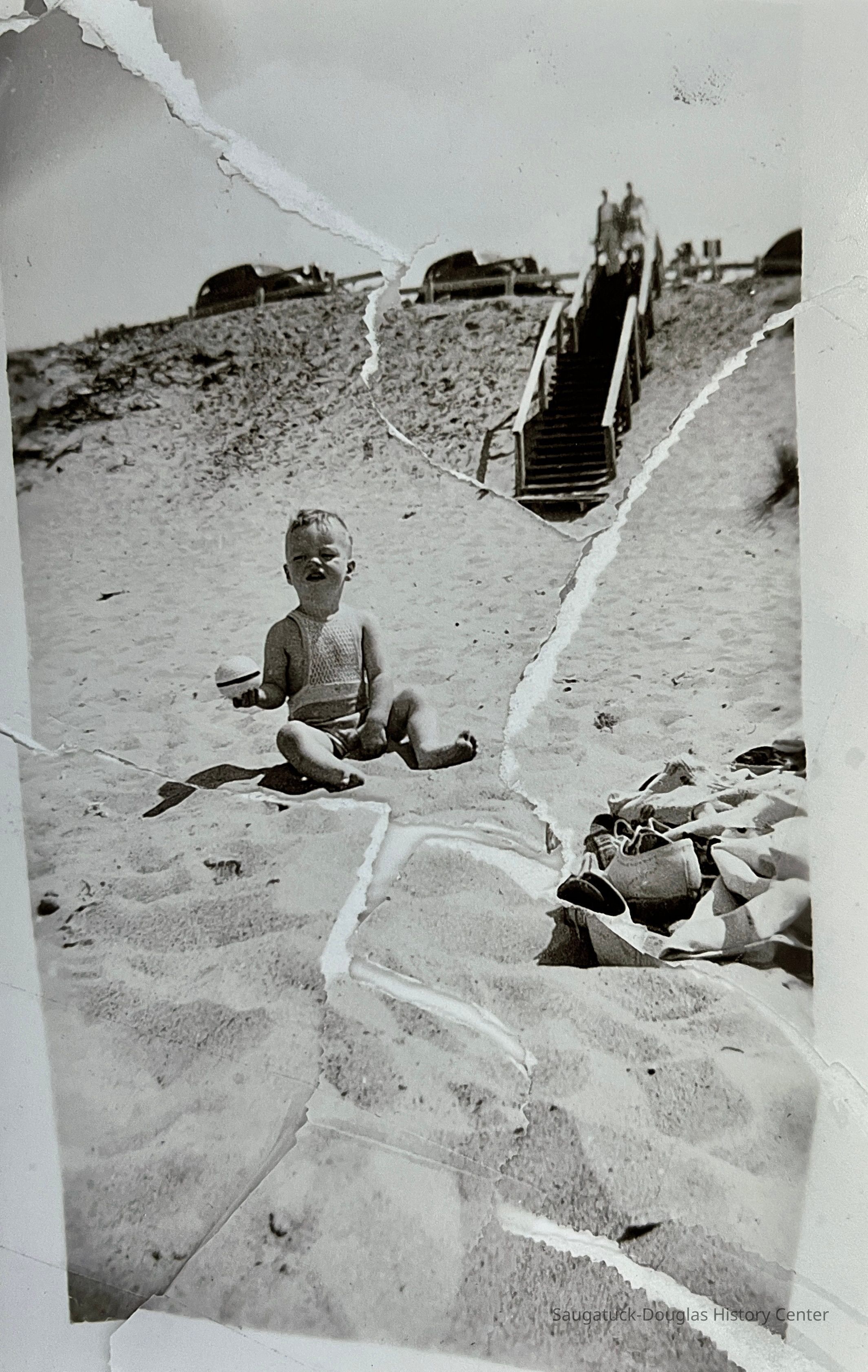          Kevin Reynolds at Oval Beach picture number 1
   