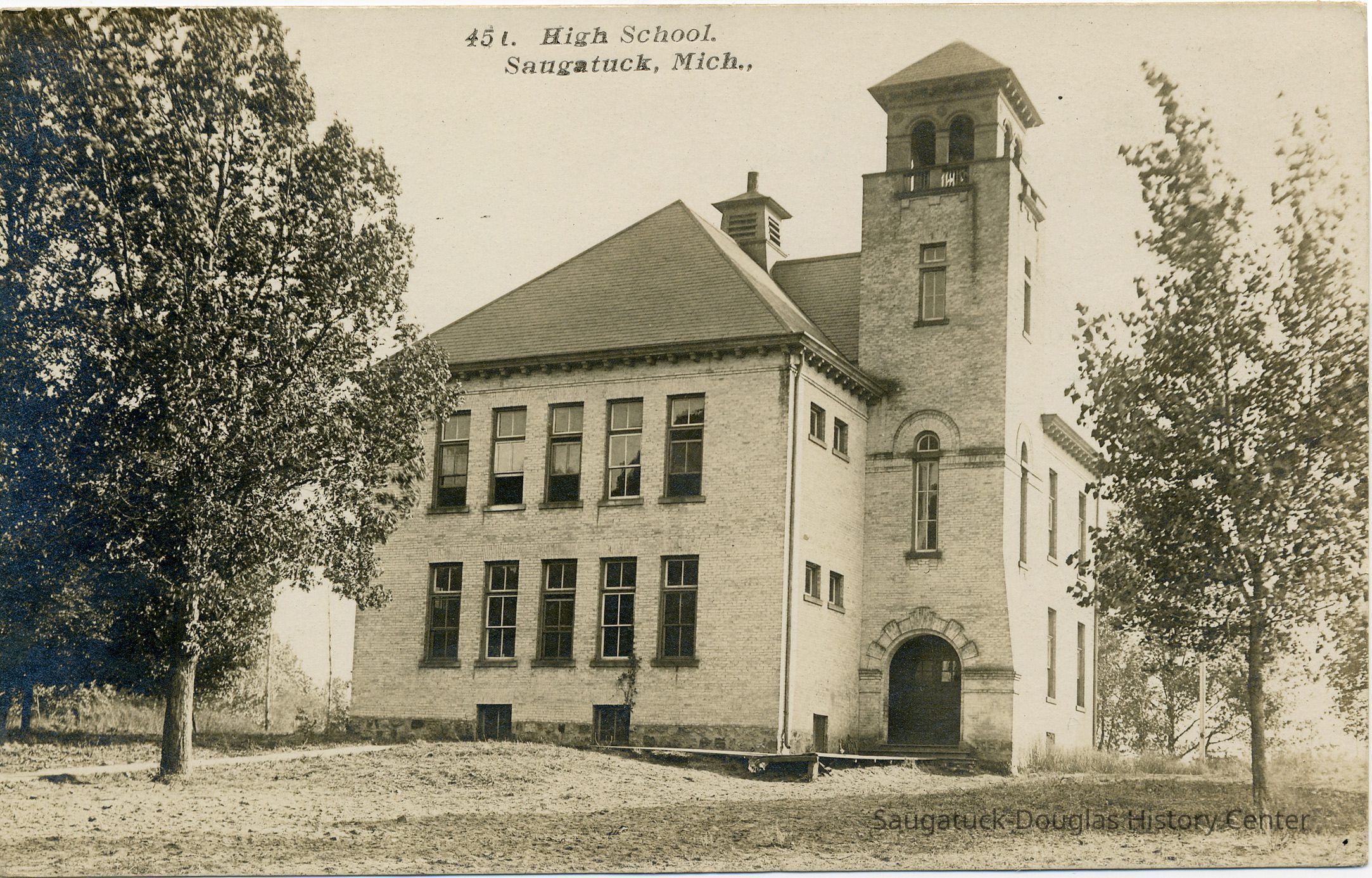 Saugatuck High School ca 1910.jpg 1.5MB; 45t. High School. Saugatuck, Mich.,