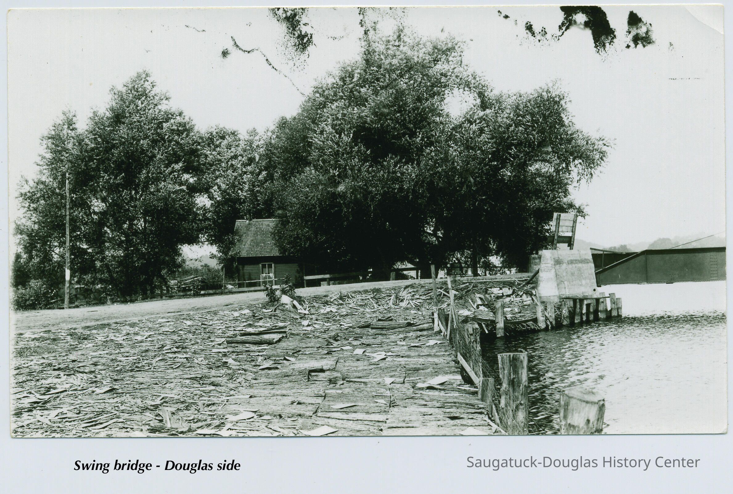 Swing Bridge landing picture number 1