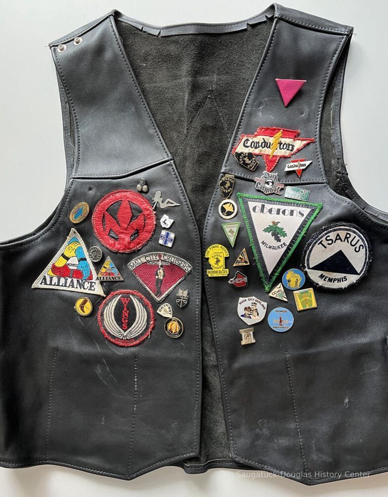          vest front
   