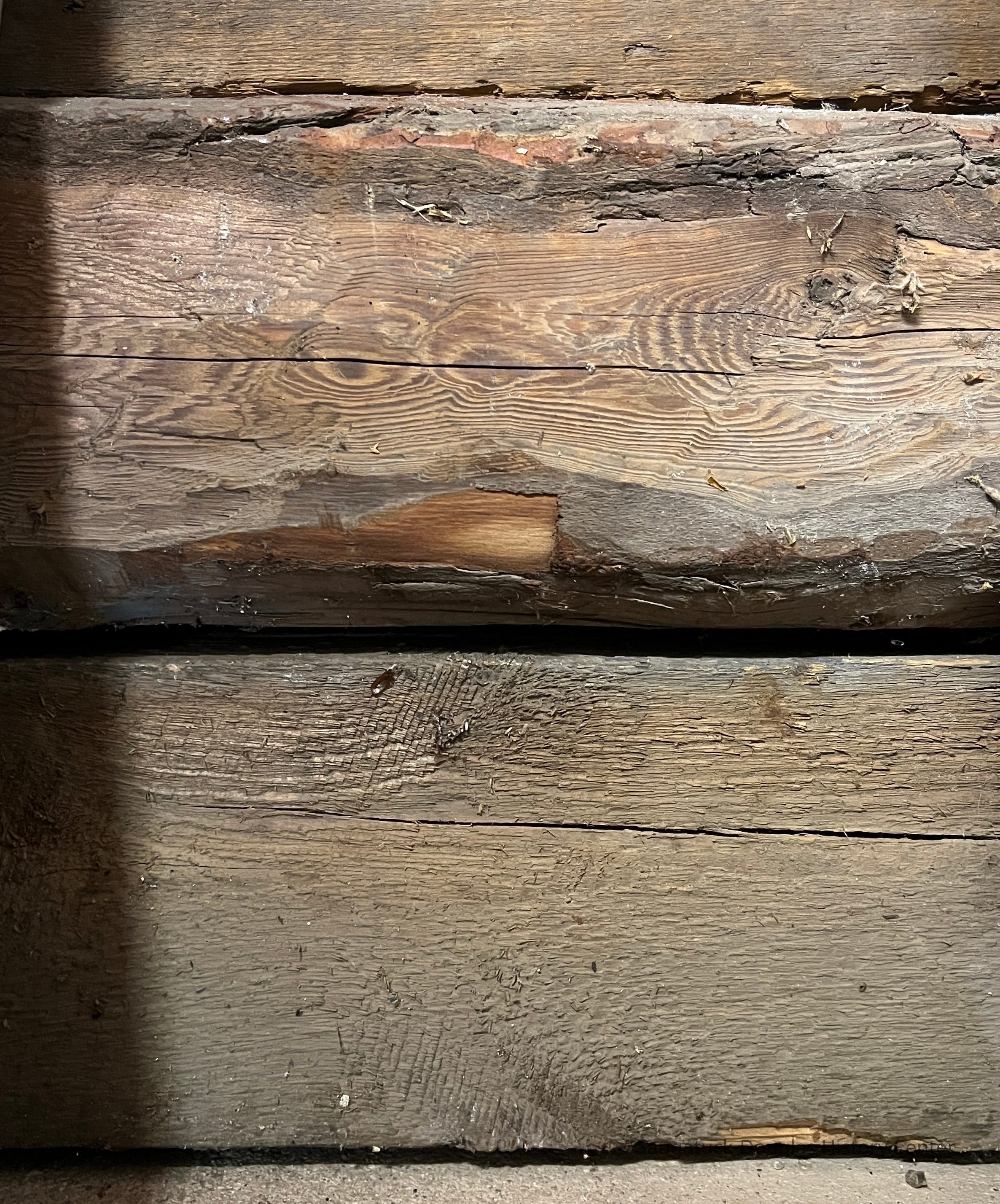 Beams, wooden picture number 1
