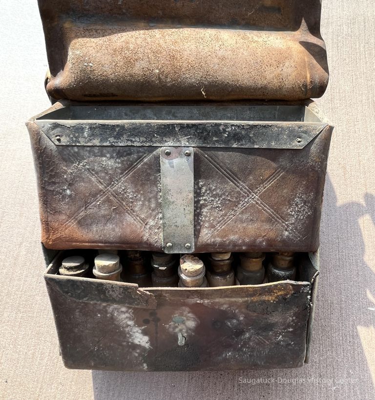 A.A. Mellier Saddlebag - Image 6