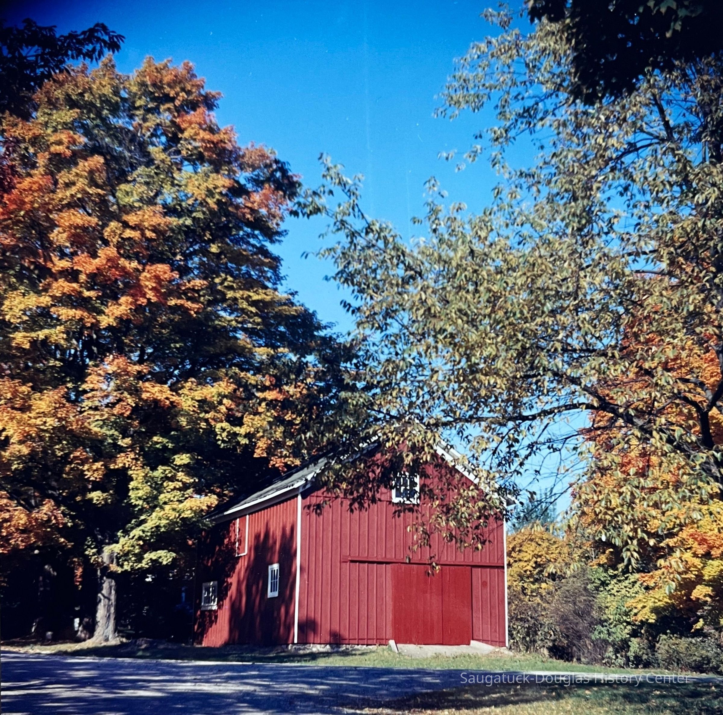 Barn, NW corner of Randolph x Spring, Douglas picture number 1