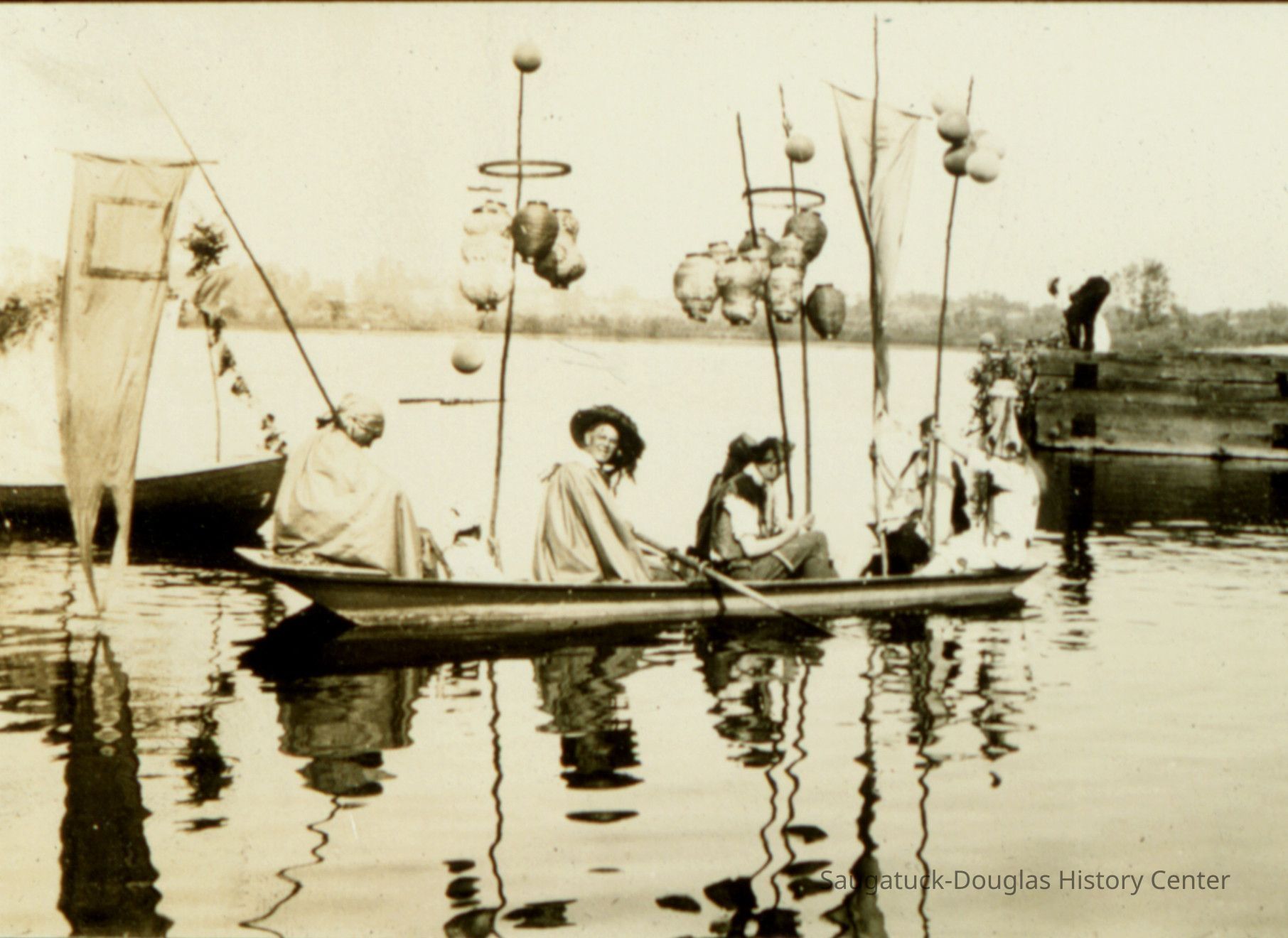          boatLanterns.jpg 445KB
   