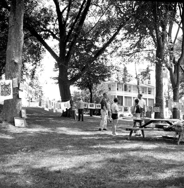          Clothesline Art shows at Cook Park 1957 picture number 1
   