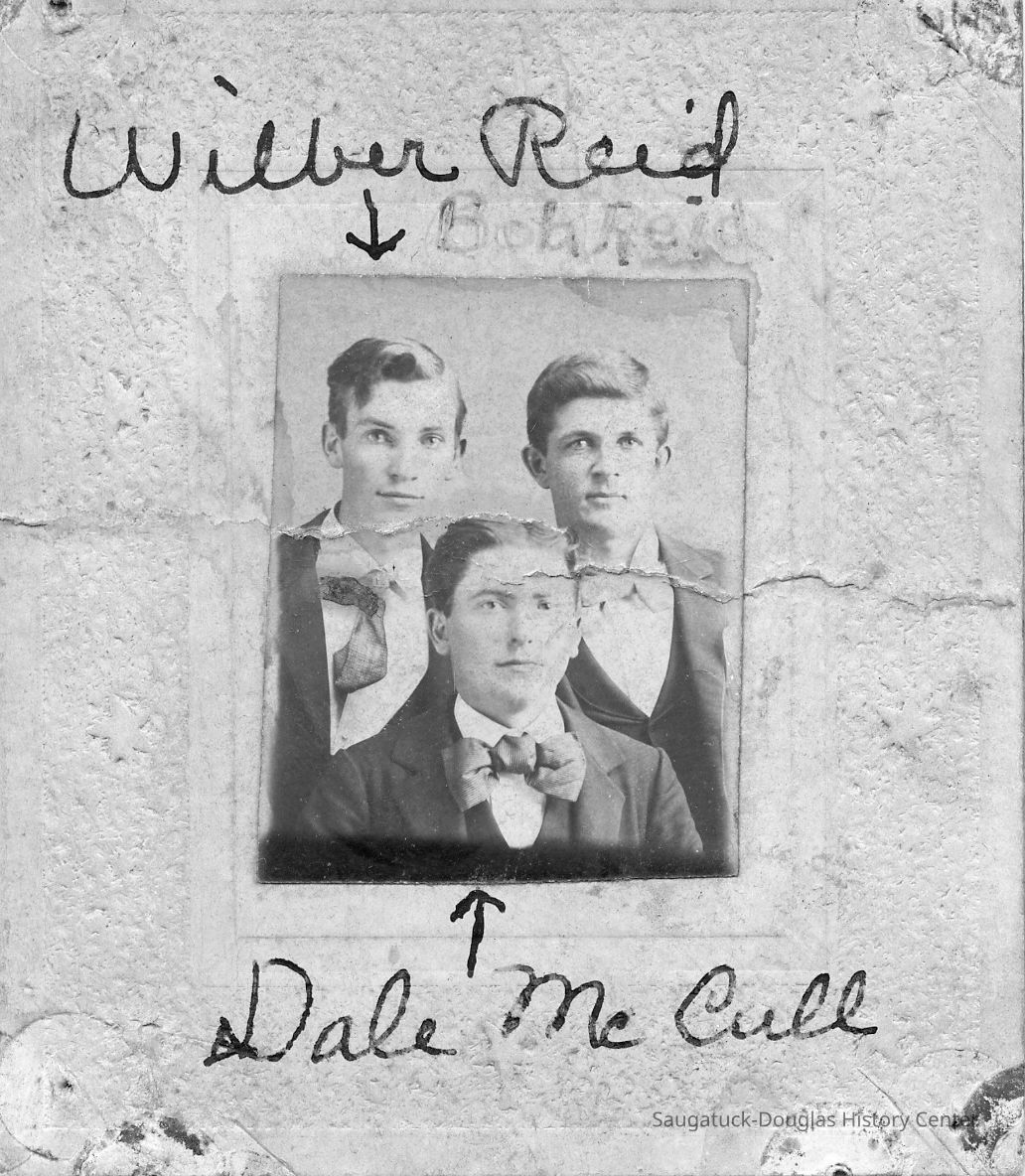          89-1-151_Dale_McCull1.jpg 570KB; Wilber Reid, Bob Reid, Dale McCull
   