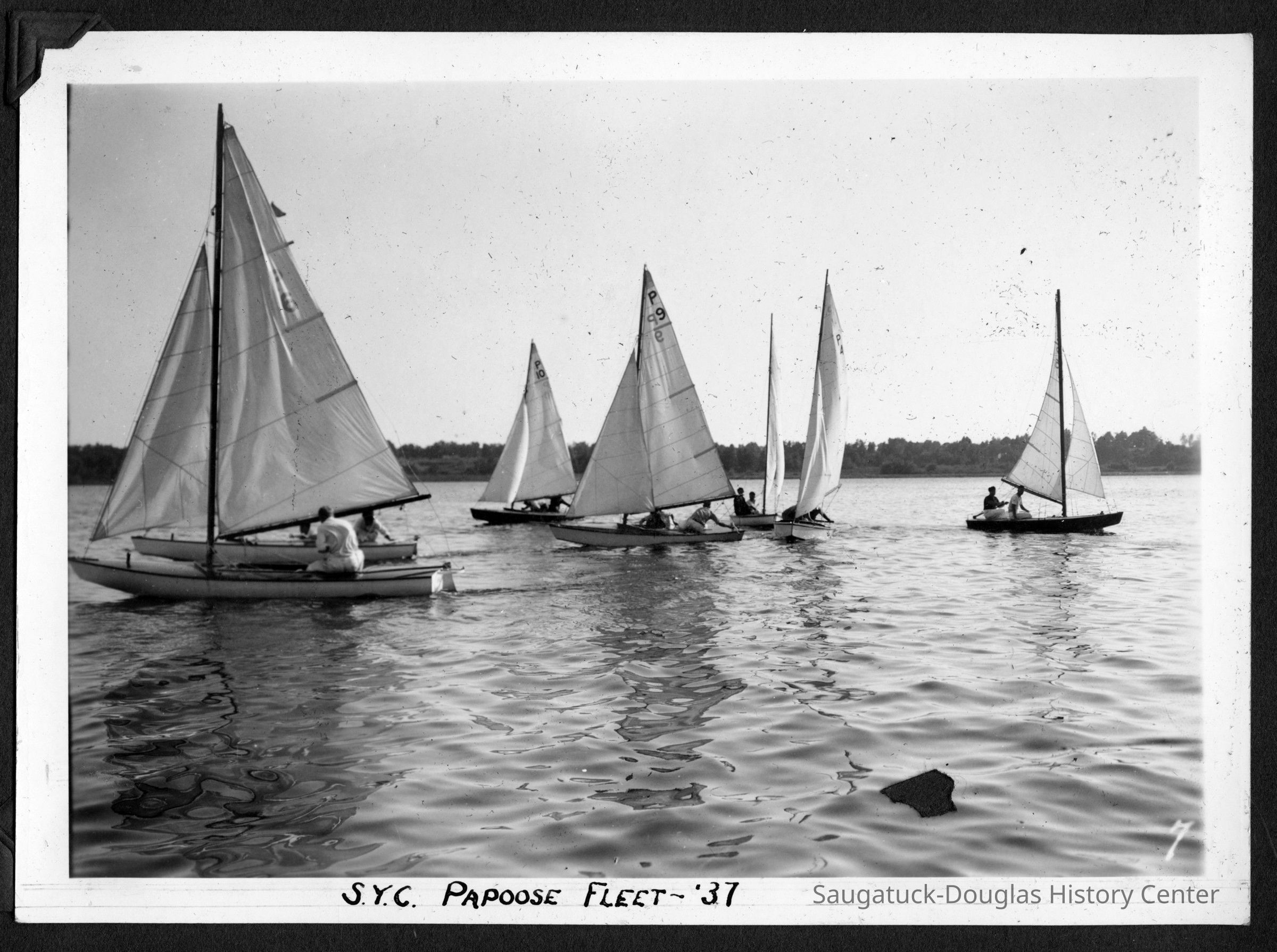 SYC__Papoose_fleet_race_37.jpg 1.1MB; from George Sheridan photo album