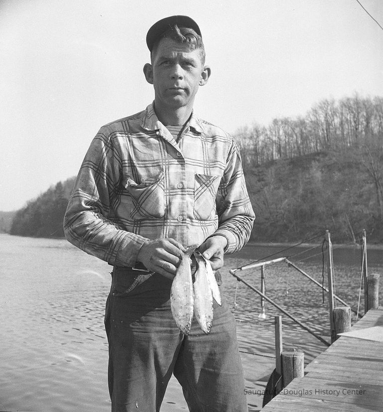 Commercial fishing 1943-1961 - Image 2