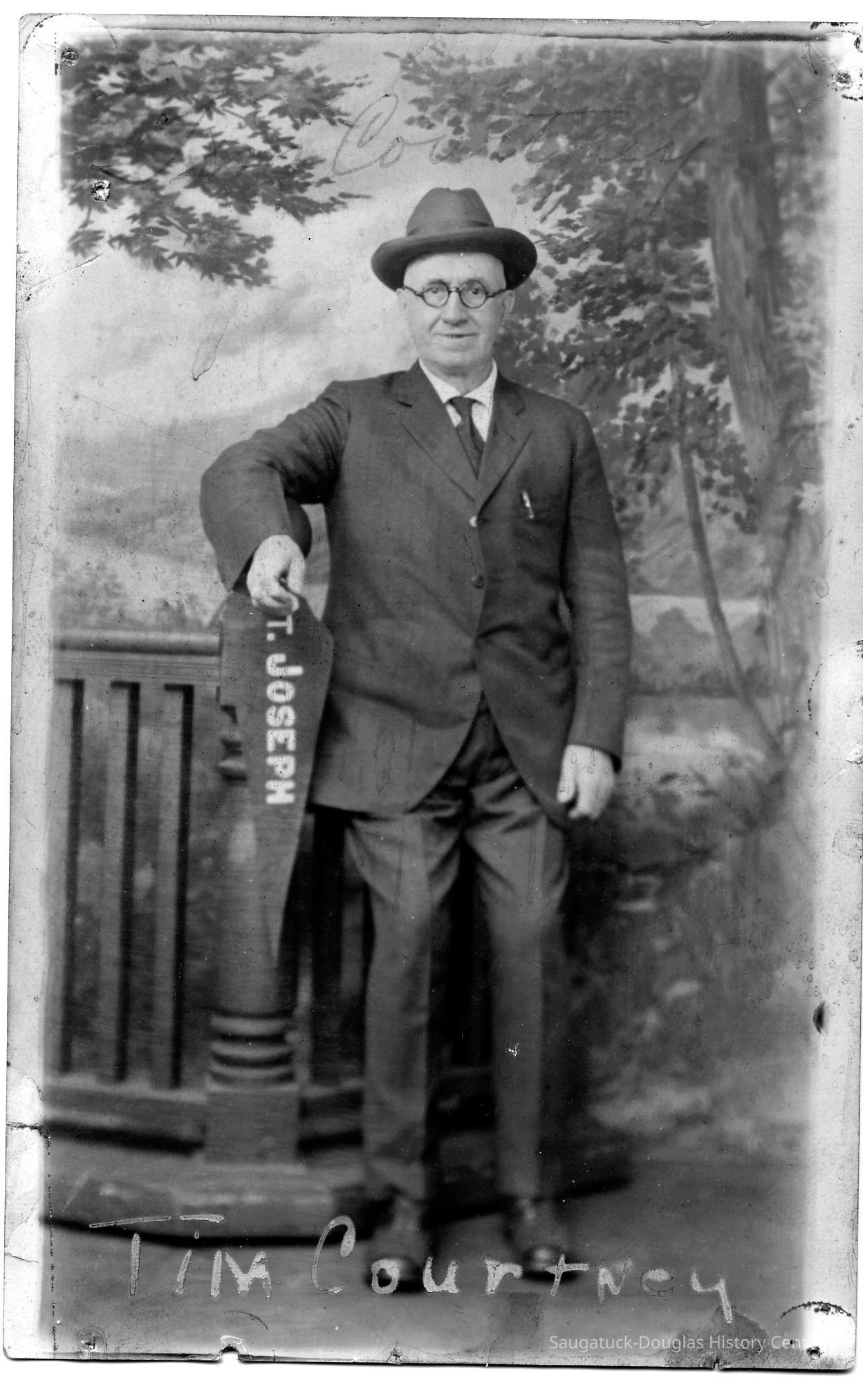          89-1-50 Tim Courtney.jpg 344KB
   