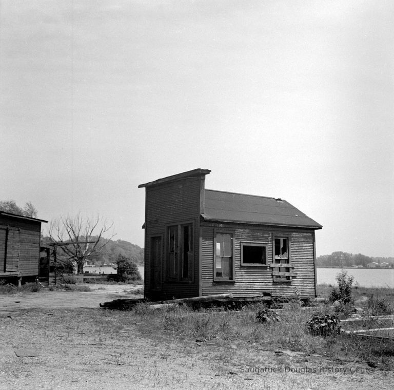          Saugatuck Lumber Company office building picture number 1
   