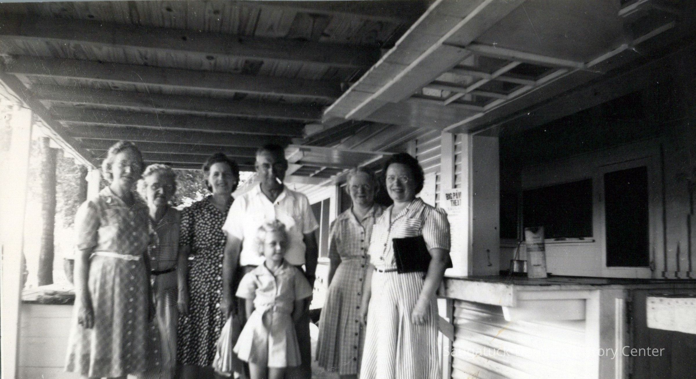 Stube family 1944, possibly at Camp Gray; Filename: Stube0.3 Eleanor, Jessie & Joan Camp Gray mbe 1944.jpg 847KB