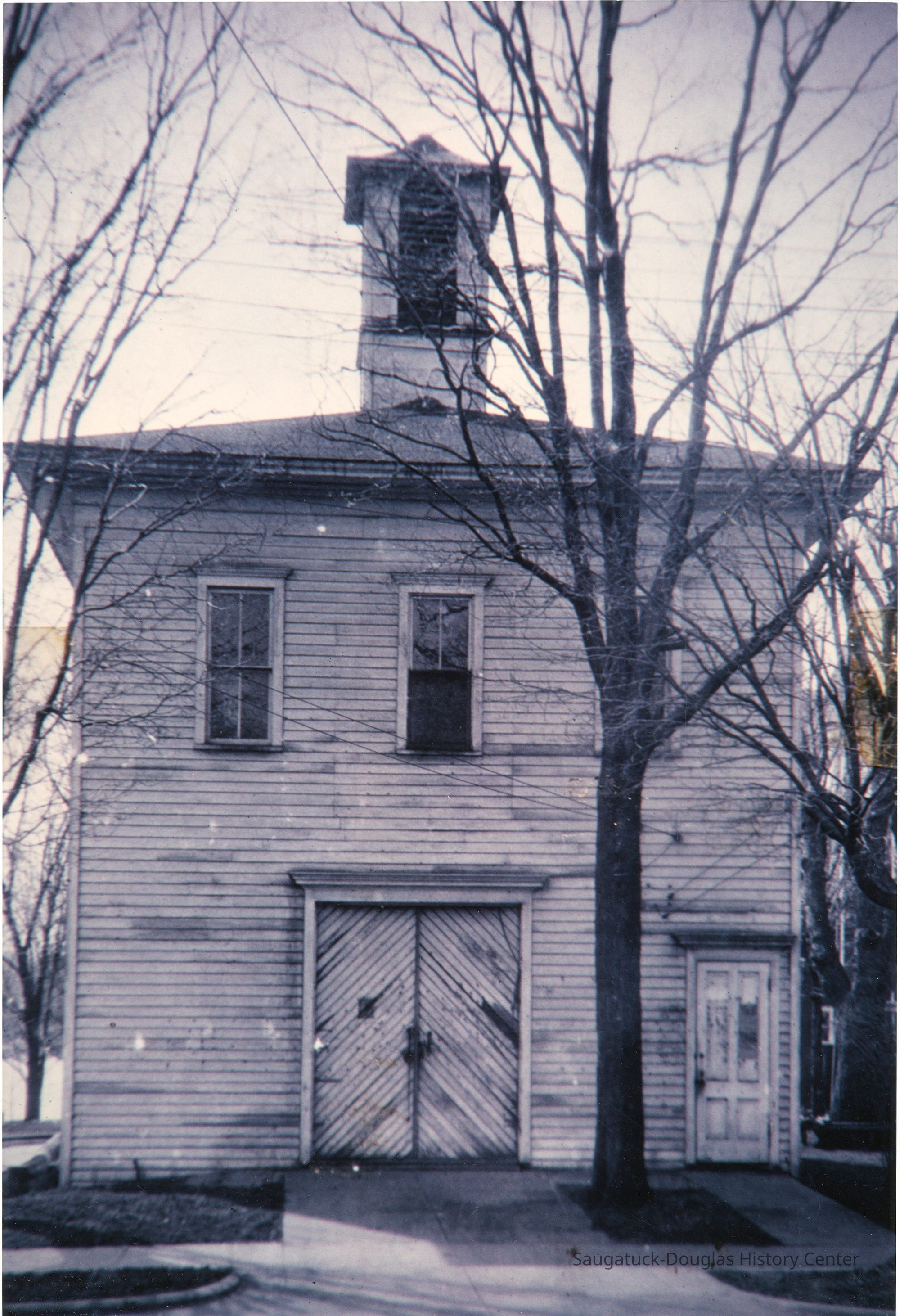 89-1-404 A Saugatuck Village Hall.jpg 1.8MB; Box 31, envelope 89-1-404