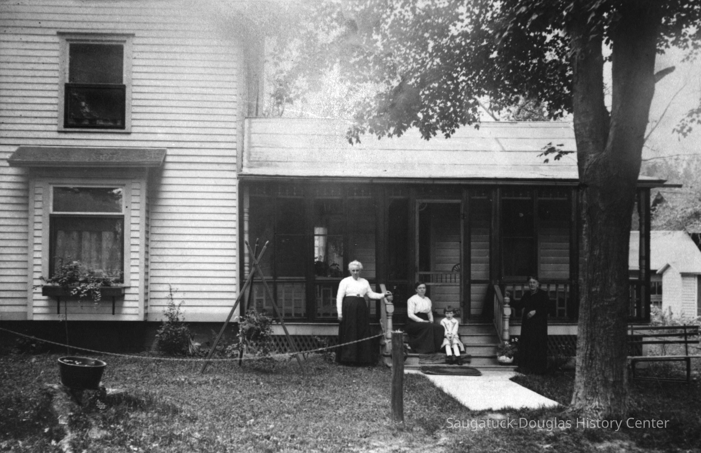          Ames_hse-touch_up.jpg 792KB
   