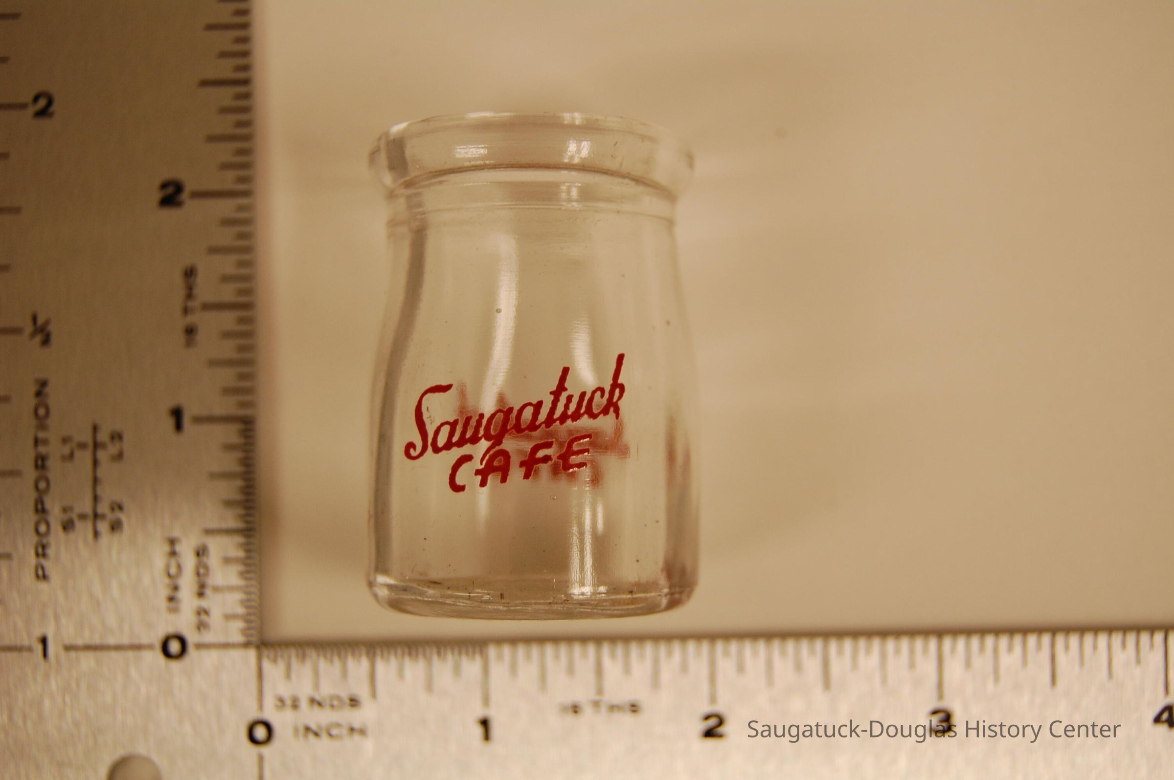          Small glass jar
   