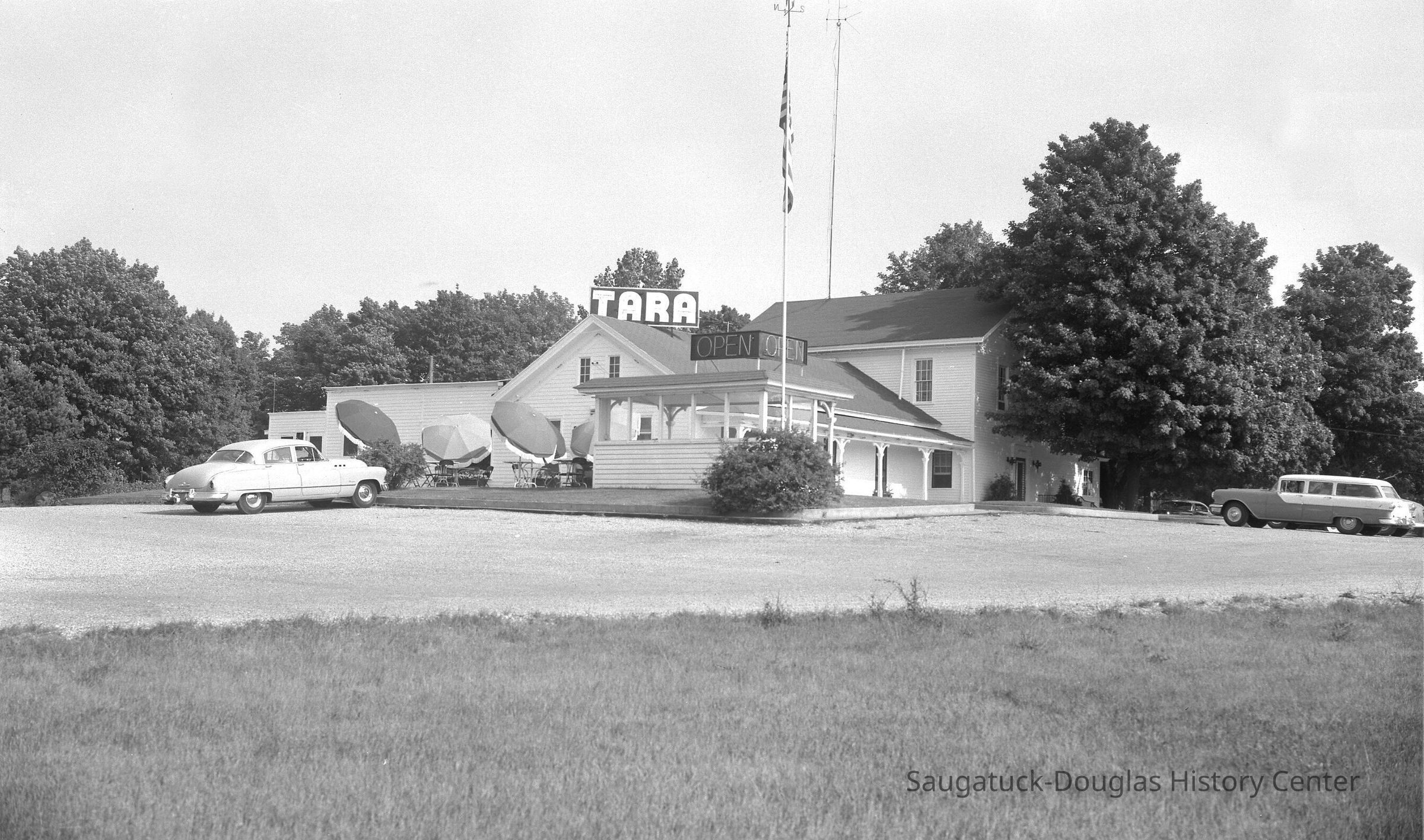 31673c Tara_ca_1956