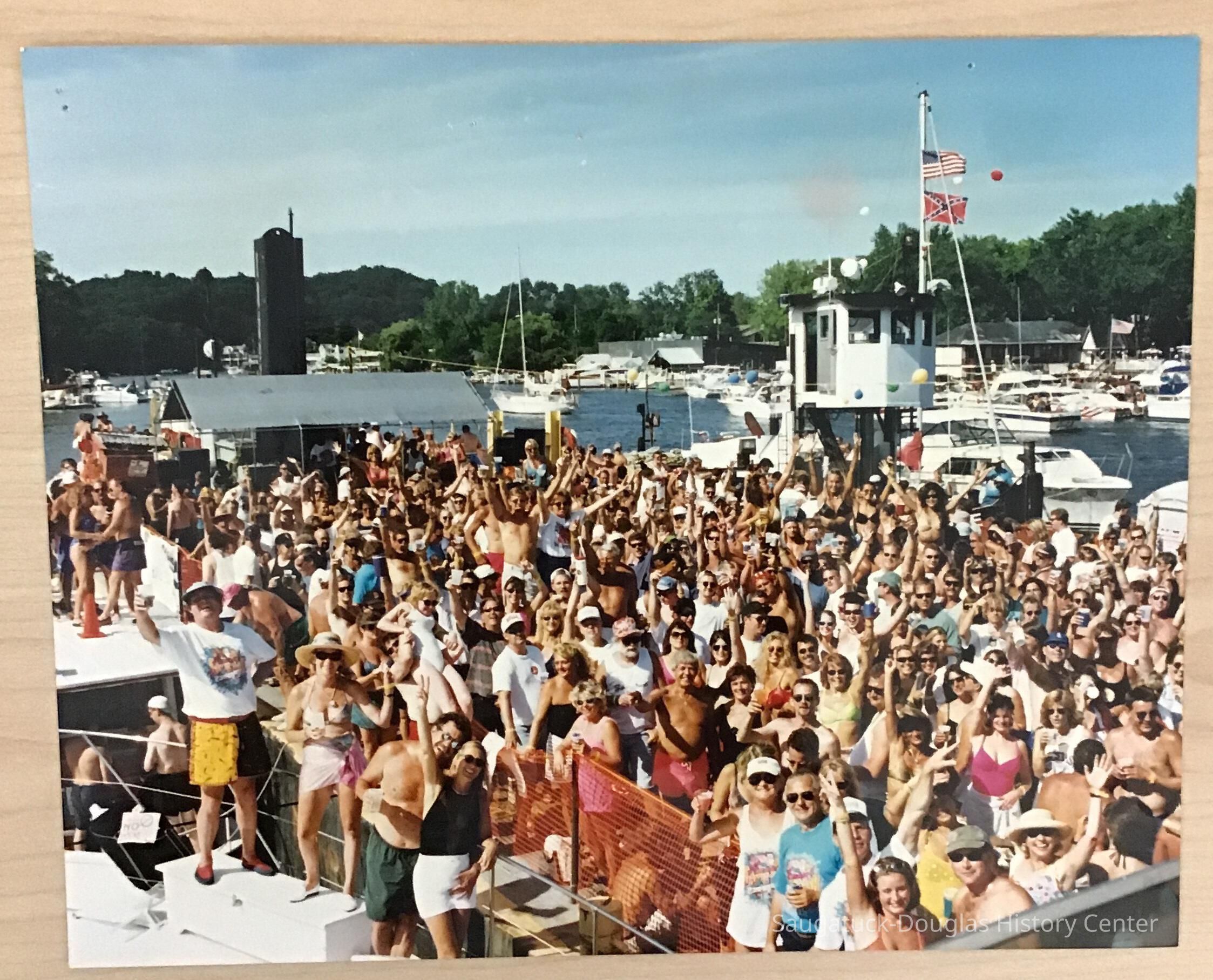 Barge Parties, 10-year celebration picture number 1