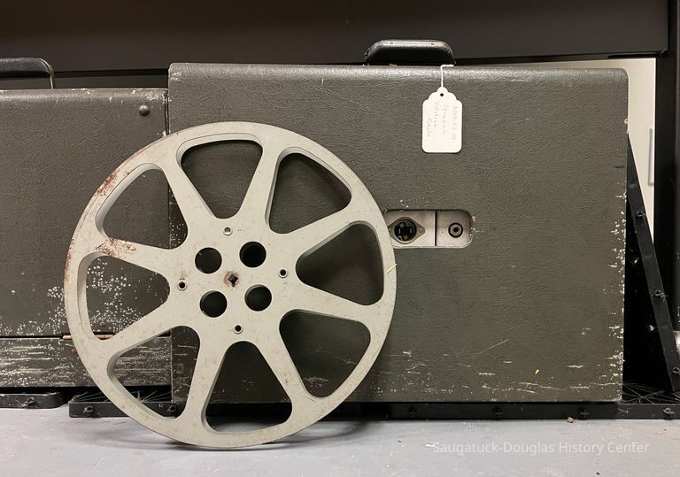          Projector, Motion-picture picture number 1
   