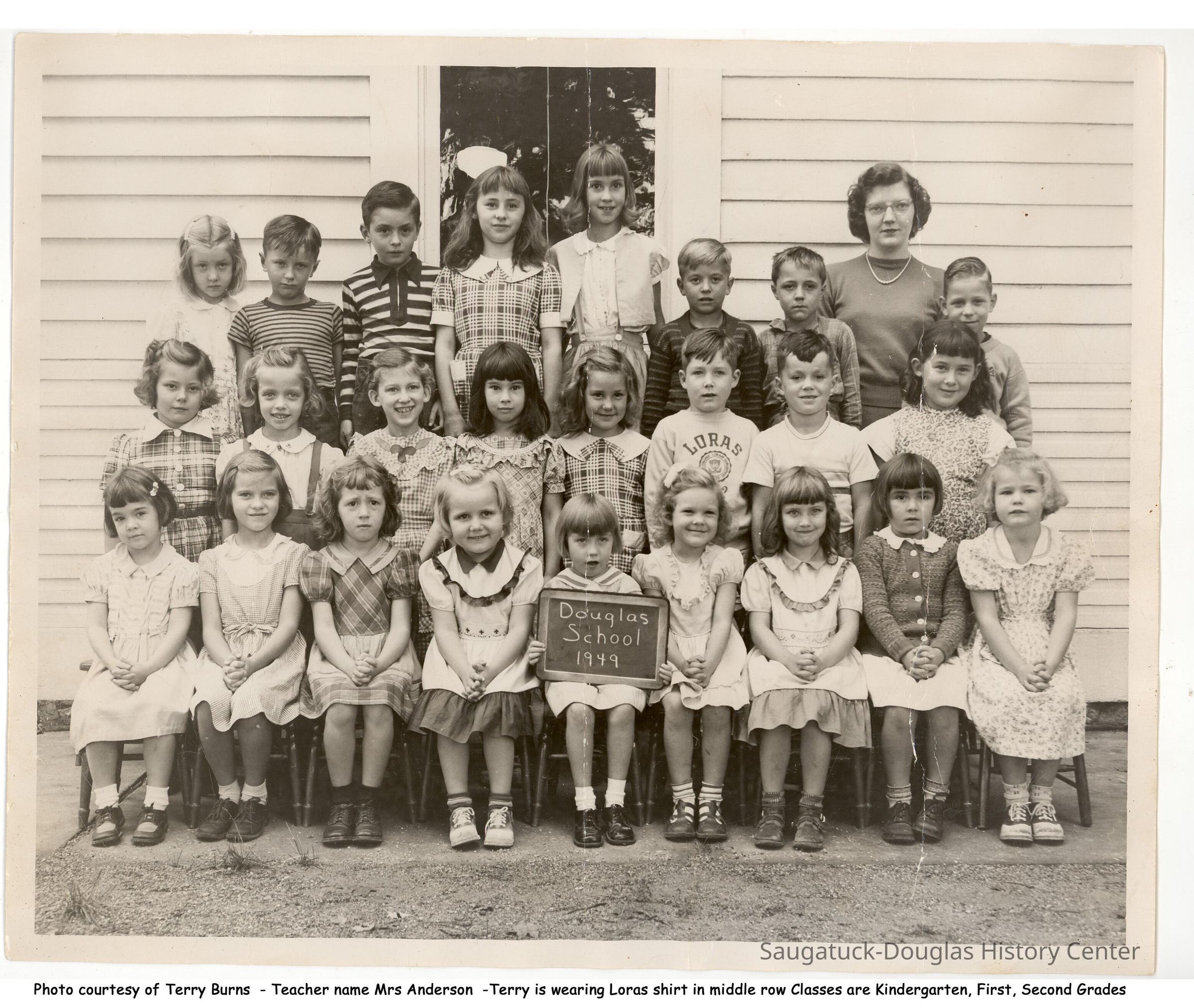 DouglasSchoolClassPhoto1949; Douglas Virginia Stairs collection